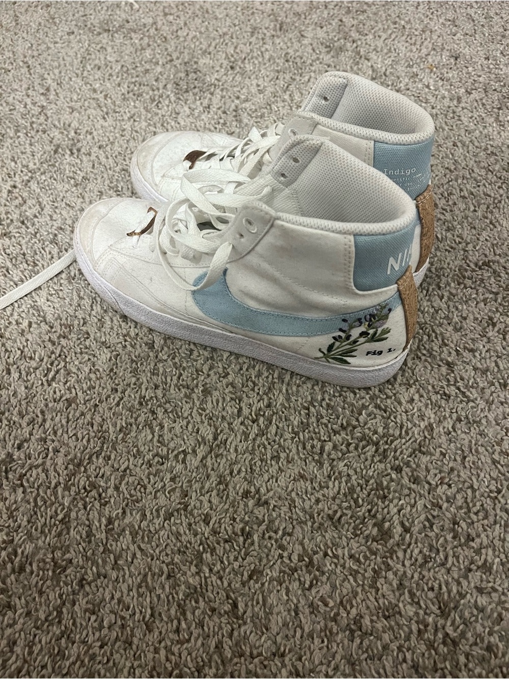 Nike High-Top Sneakers in White and Light Blue with Floral Detail